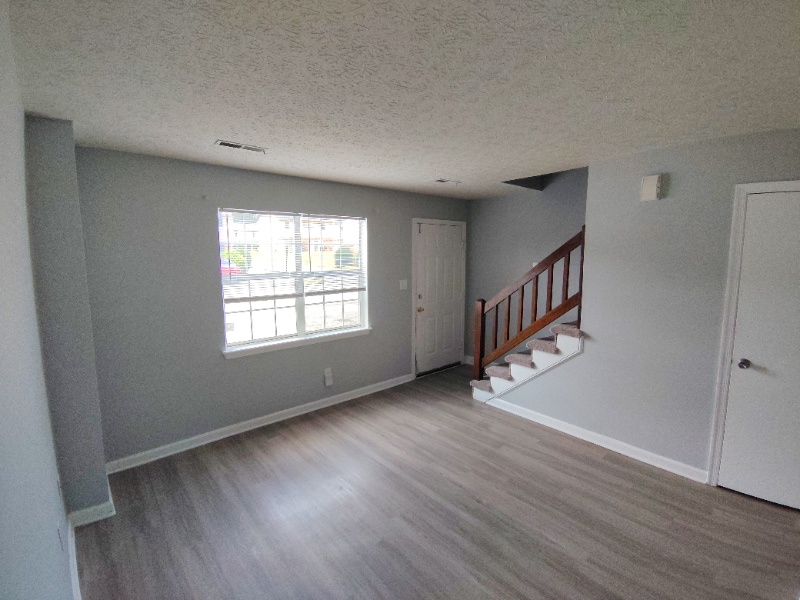 Building Photo - 16 Duiguid Dr