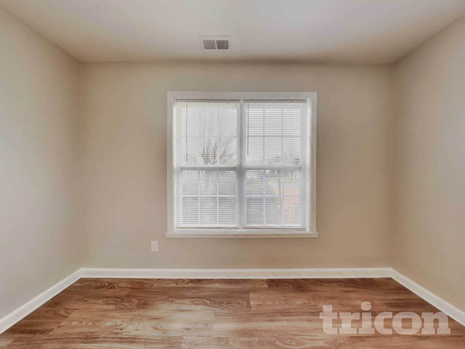 Building Photo - 1617 Faircrest Ln