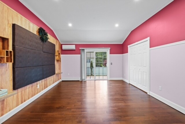 Building Photo - 40 Olney Ave
