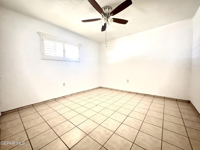 Building Photo - 7512 Kingman Dr