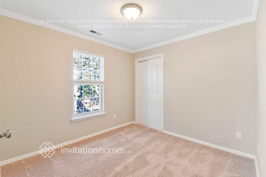 Building Photo - 9620 Forest Path Dr