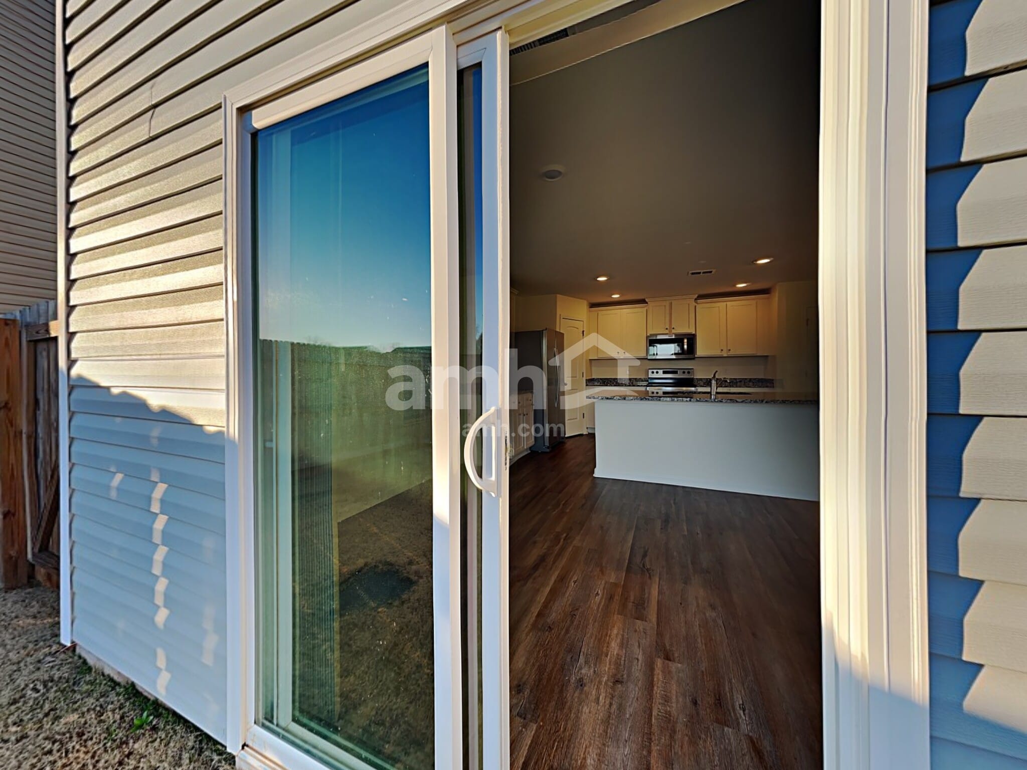 Building Photo - 6072 Mason Tucker Dr