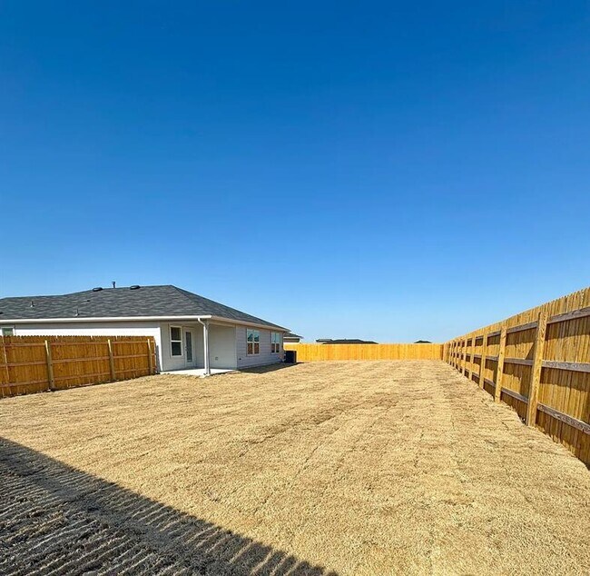 Building Photo - 150 Galanthus Ct