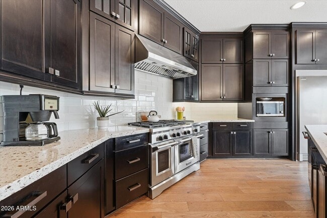 Building Photo - 4254 E Valencia Dr