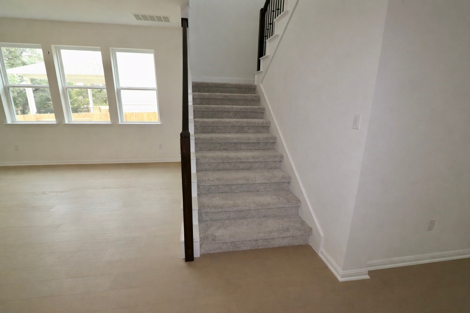 Building Photo - 517 Moonlit Stream Pass