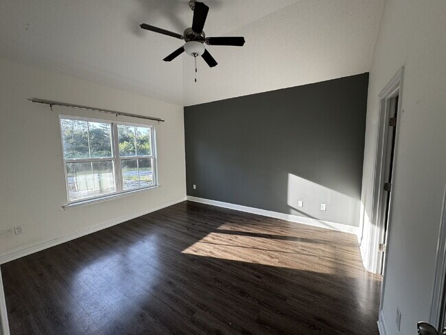 Building Photo - Home for Rent