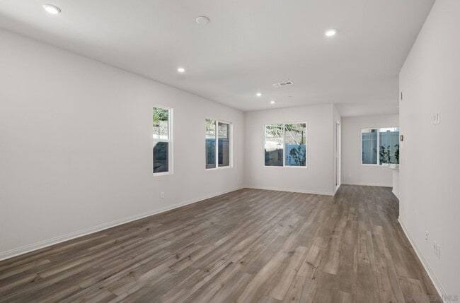 Building Photo - 1523 Wingwood Ln