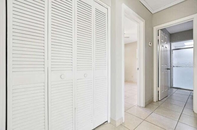 Building Photo - 816 E Frierson Ave