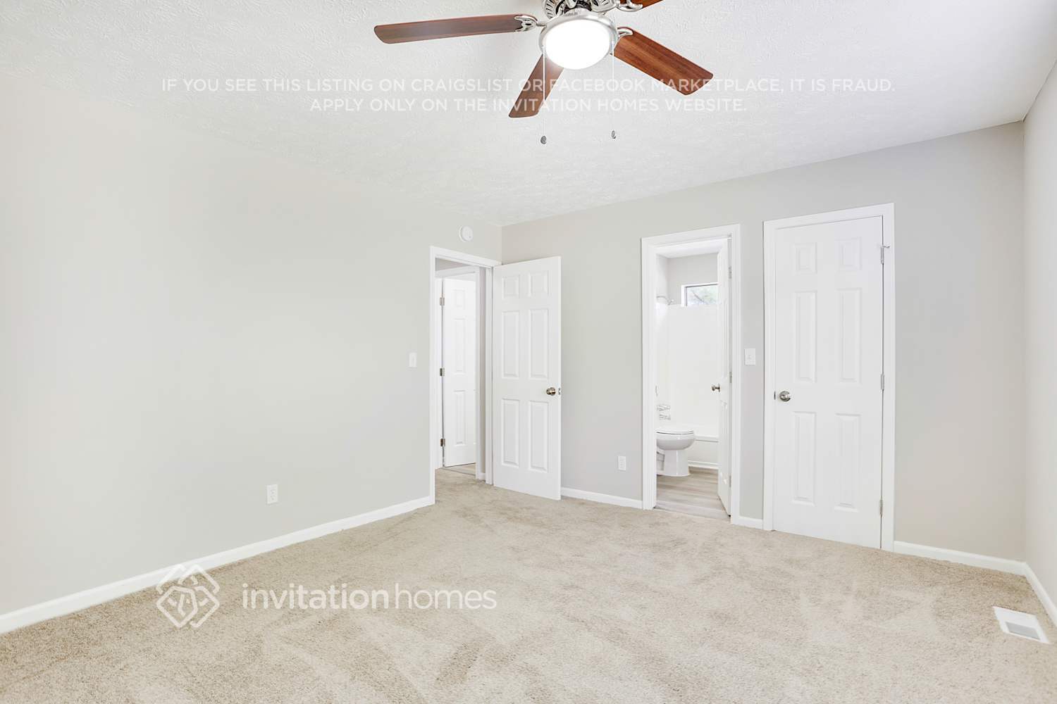 Building Photo - 2413 Leslie Brook Dr