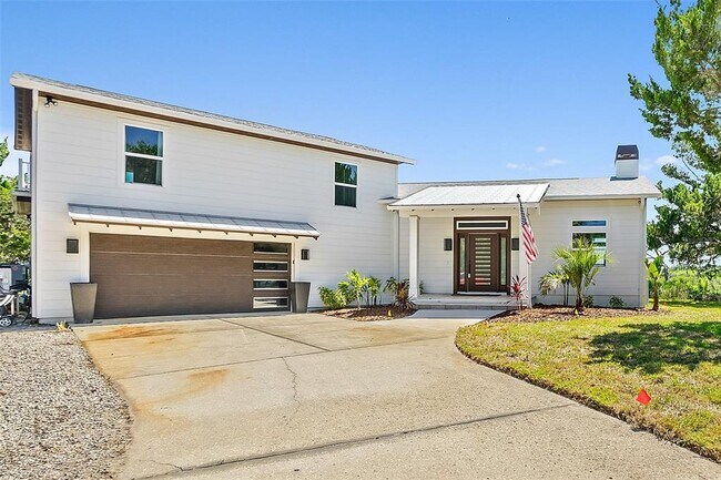 Building Photo - 644 Riverview Rd