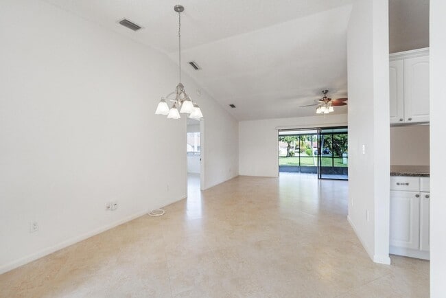 Building Photo - 22 Walcott Dr