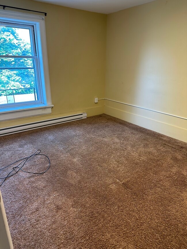 Building Photo - 11 LLC-62 Brinkerhoff Street