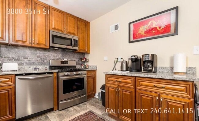 Building Photo - 3800 35th St
