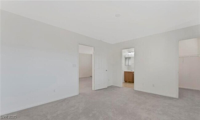 Building Photo - 9764 Bedstraw St