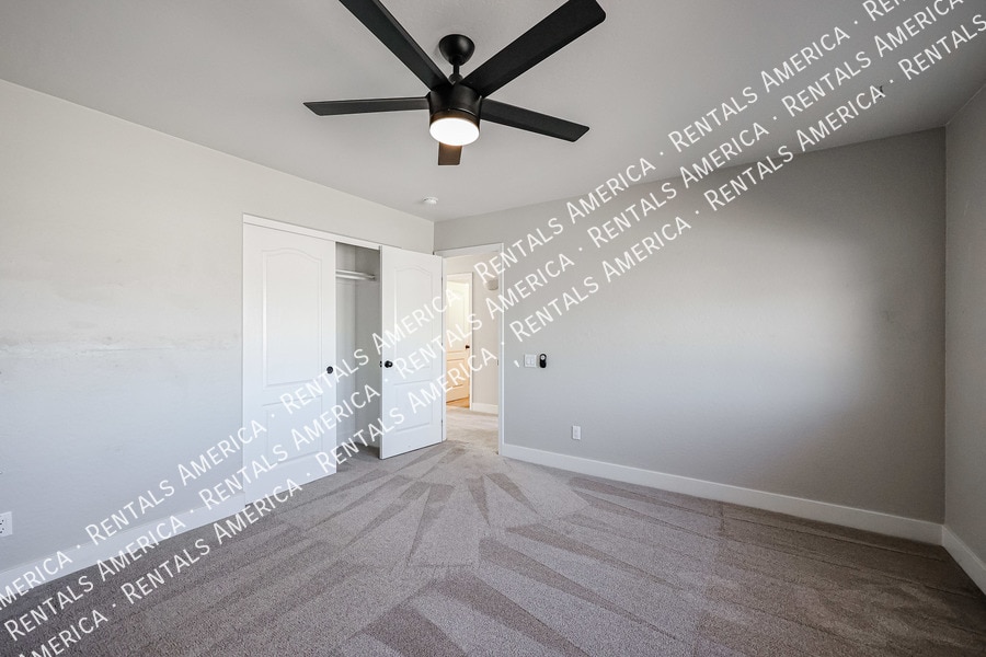 Building Photo - 2355 N Travis Cir