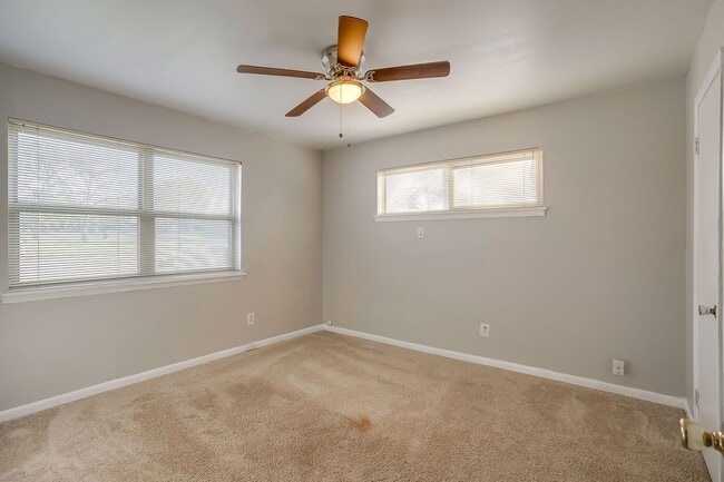 Building Photo - Great 4 Bed, 2 Bath Rental Available for New Tenants- 76134