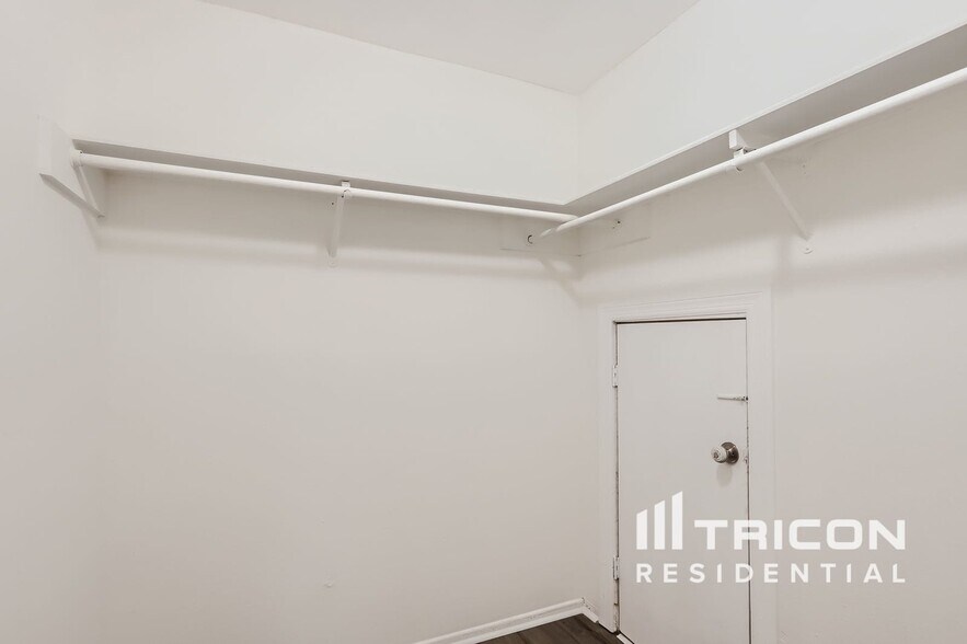Building Photo - 1005 Faircloth Ct