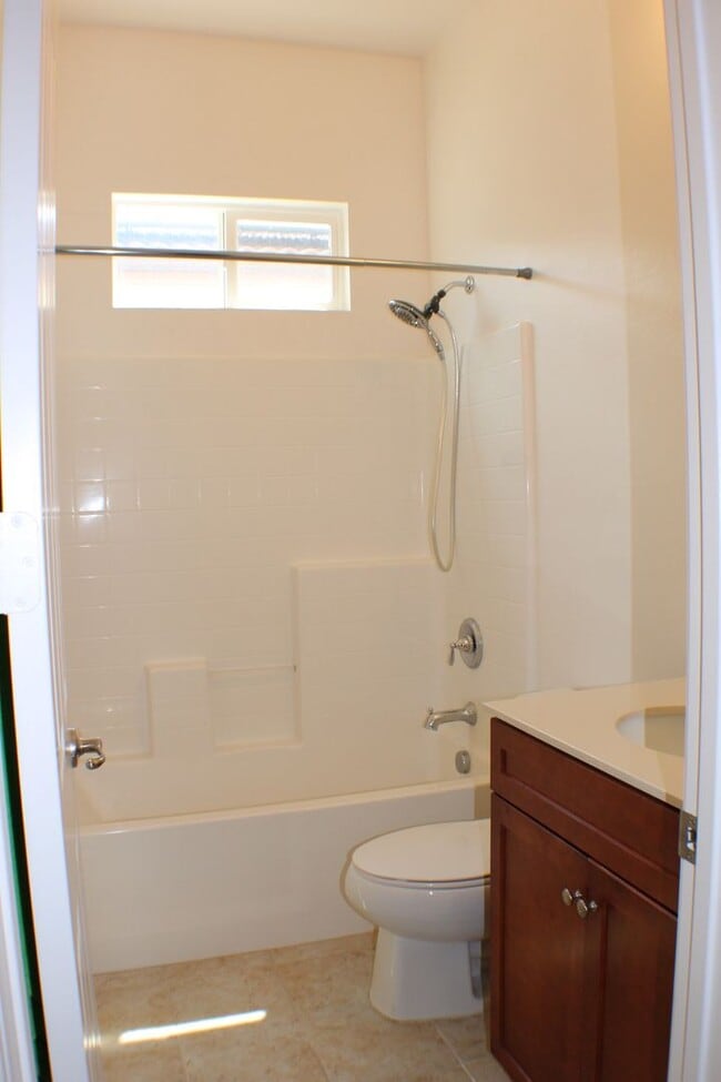 Building Photo - Welcome to Resort-Style Living at Four Sea...