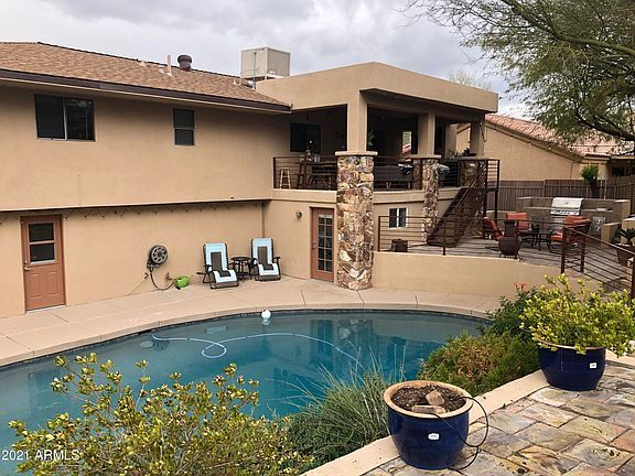 Building Photo - 15714 Chicory Dr