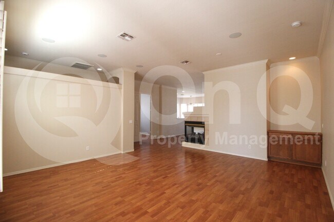Building Photo - 1445 S Park Grove Cir
