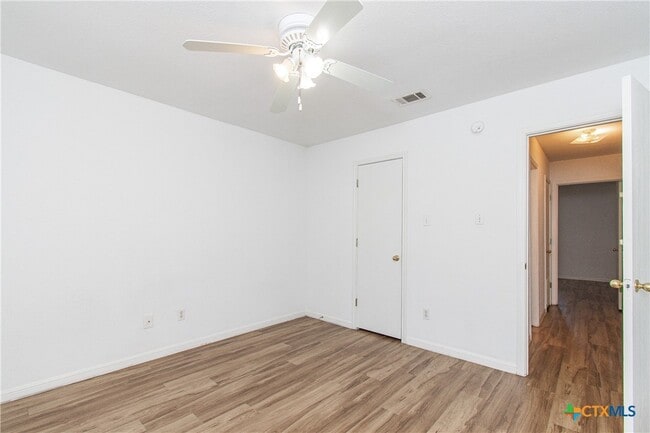 Building Photo - 1623 Pontotoc Trce