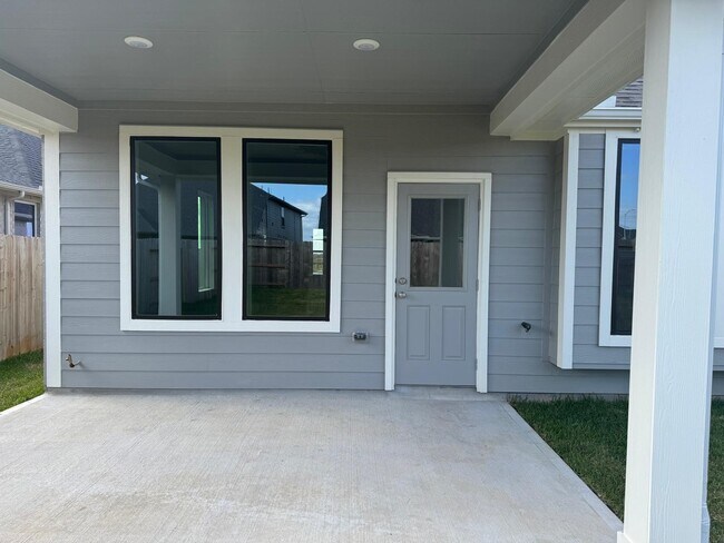 Building Photo - 5606 Pearl Vis Dr