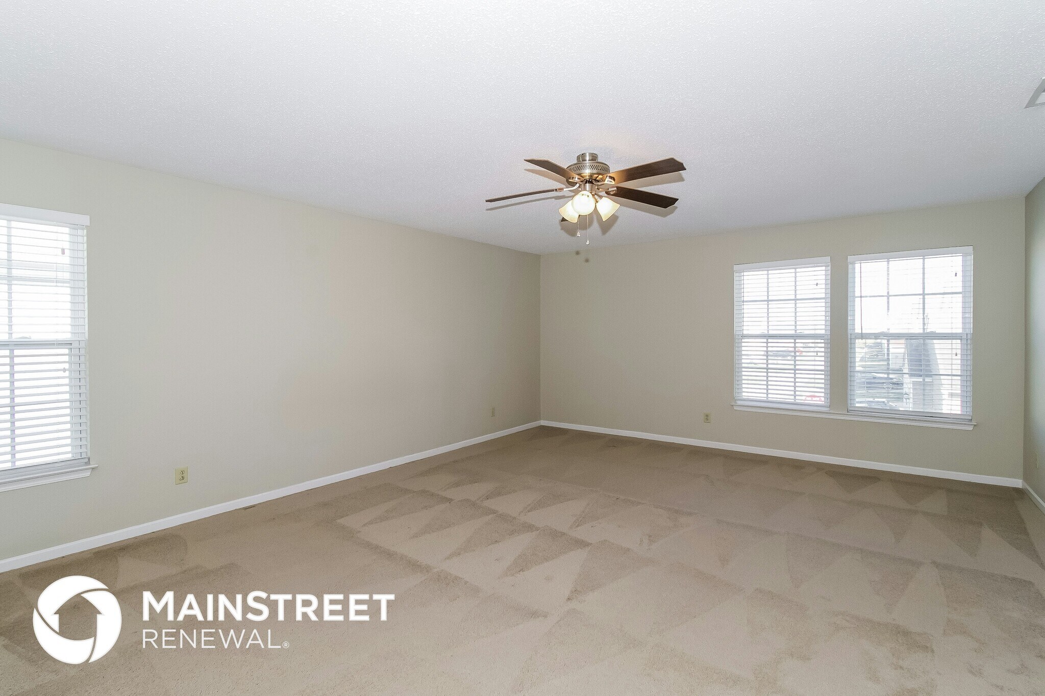 Building Photo - 2031 Bridlewood Dr