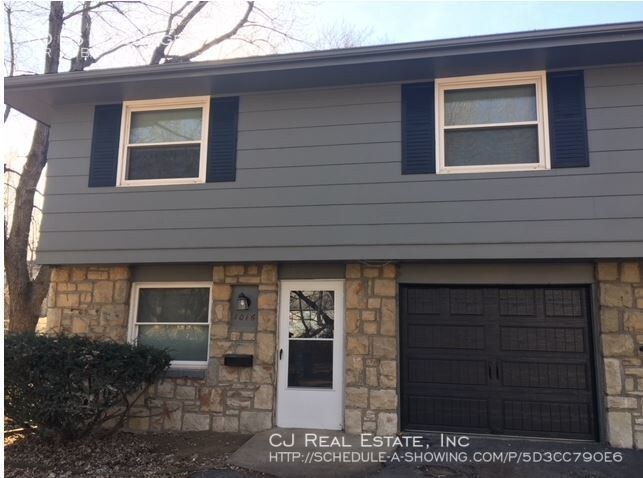Building Photo - 1016 S. Osage-