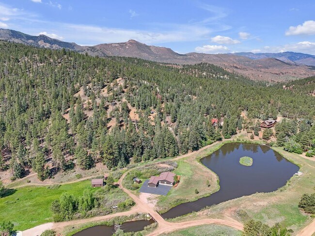 Building Photo - 9987 S Overlook Rd