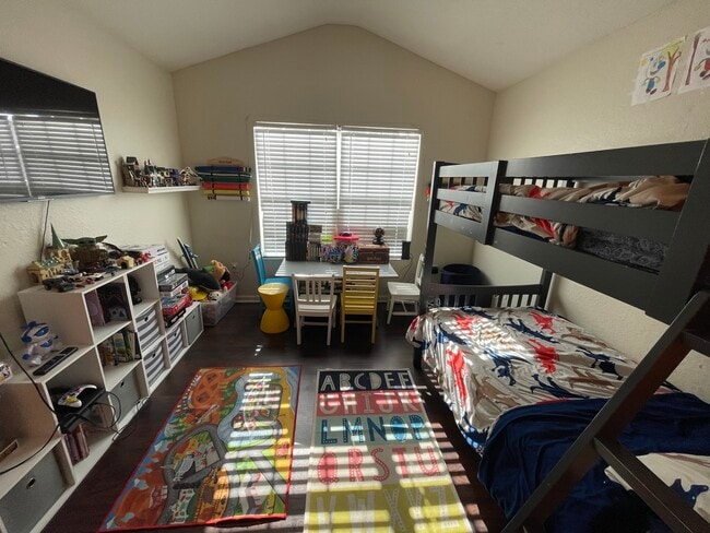 Building Photo - 3393 Shallot Dr