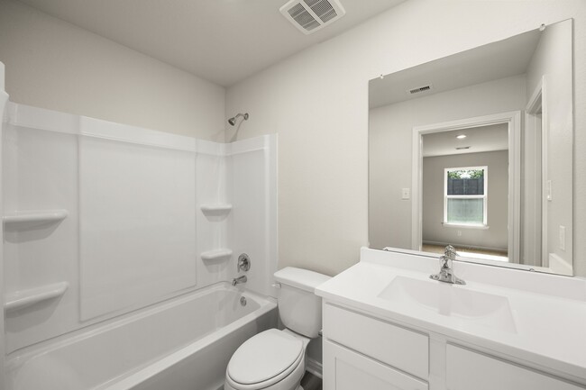Building Photo - 6415 Elm St