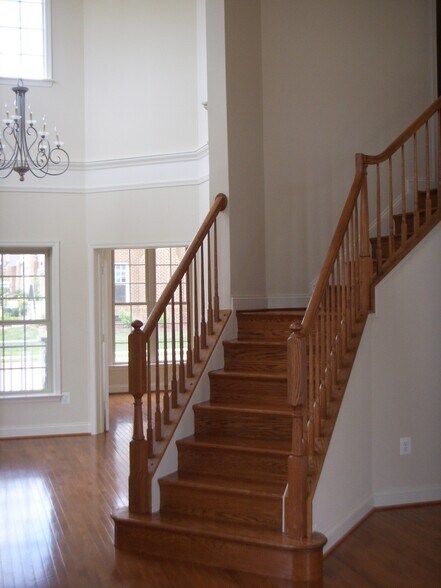 Building Photo - 3017 Sanctuary Ln