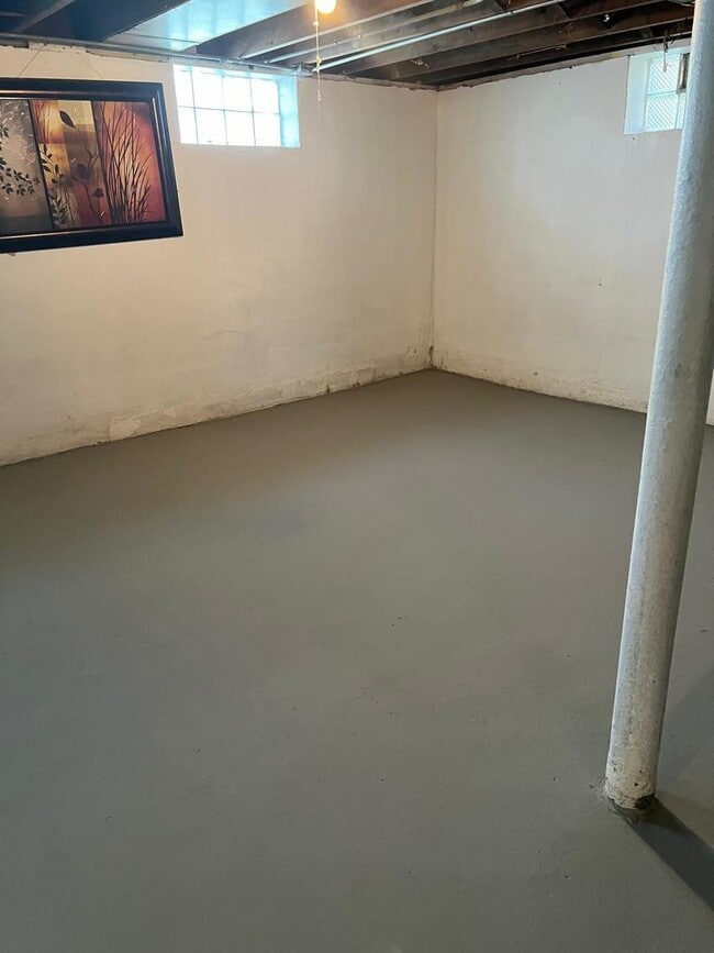 Building Photo - 438-155 155th St