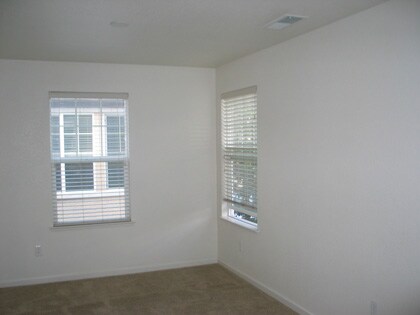 Building Photo - 6673 Panther Creek Dr