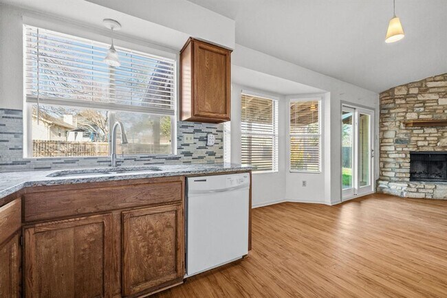 Building Photo - 3112 Freemont St