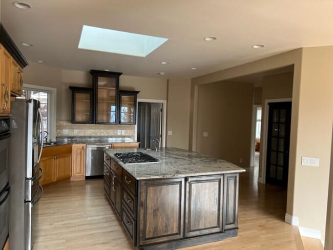 Building Photo - SPACIOUS & STYLISH CUSTOM HOME- 4 BEDROOMS...