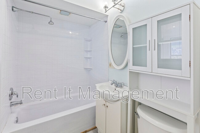 Building Photo - 4535 Marcy St