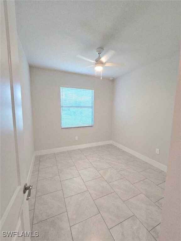 Building Photo - 1704 NW 38th Ave