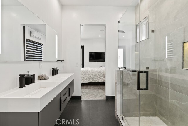 Building Photo - 23143 Leonora Dr