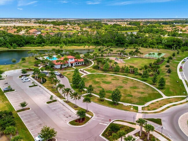 Building Photo - Savanna, Lakewood Ranch 4 bed/2.5 bath Unfurnished Home