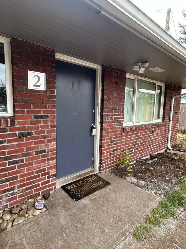 Building Photo - Crispo,  A&T (4612)