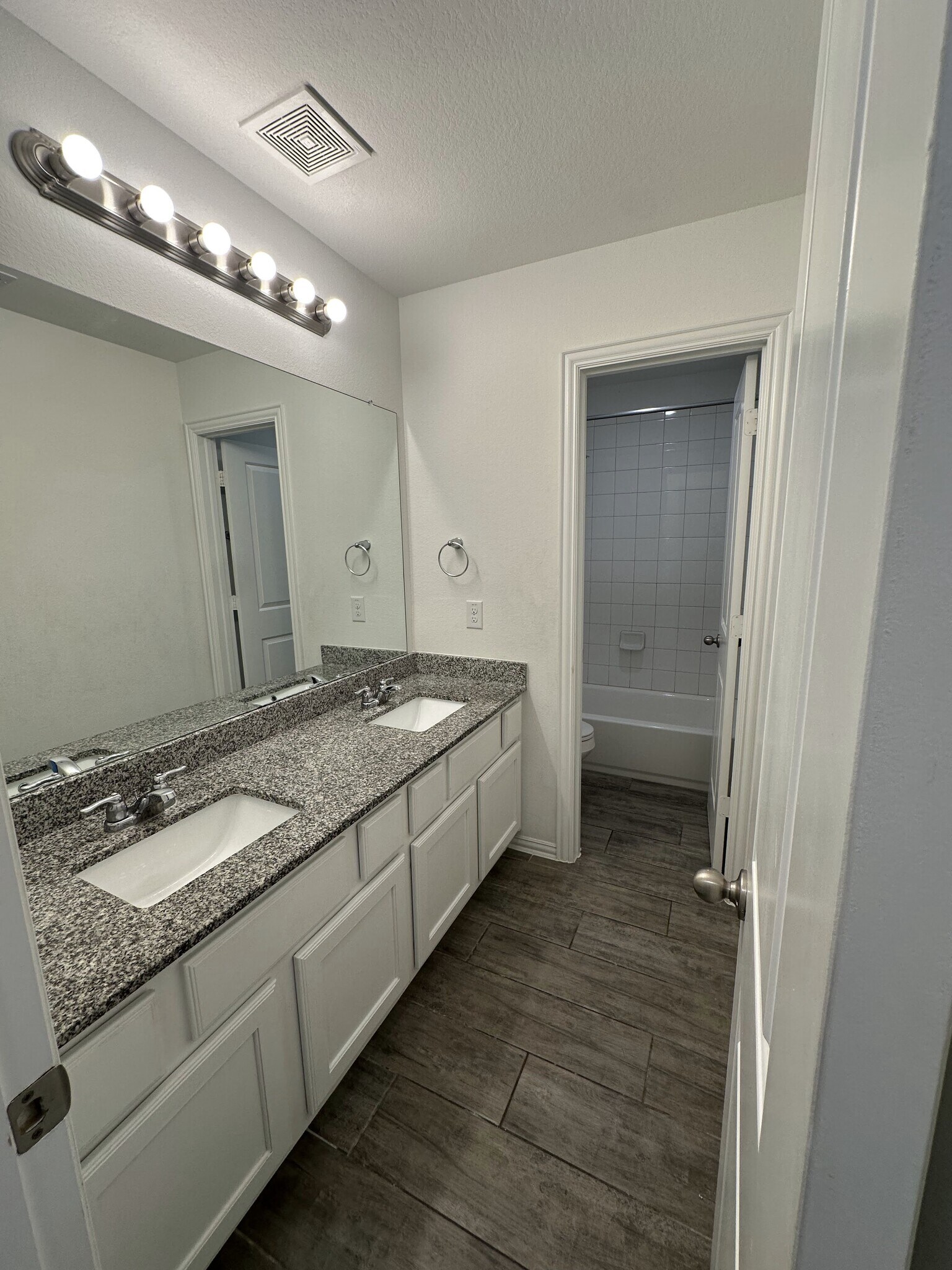 Building Photo - 3702 Allegro Dr