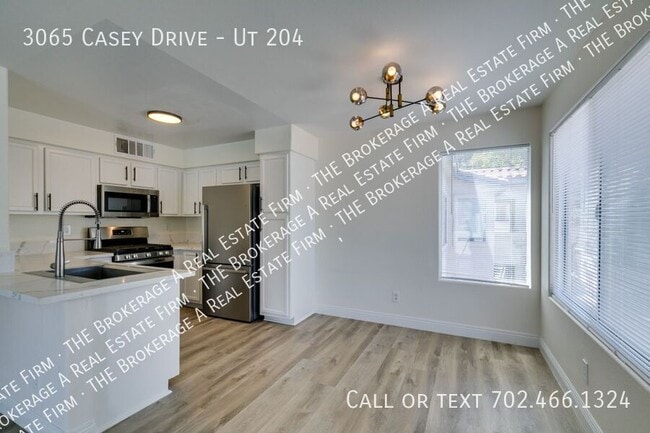 Building Photo - 3065 Casey Dr