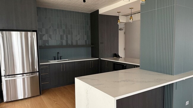 Building Photo - 4250 N Marine Dr