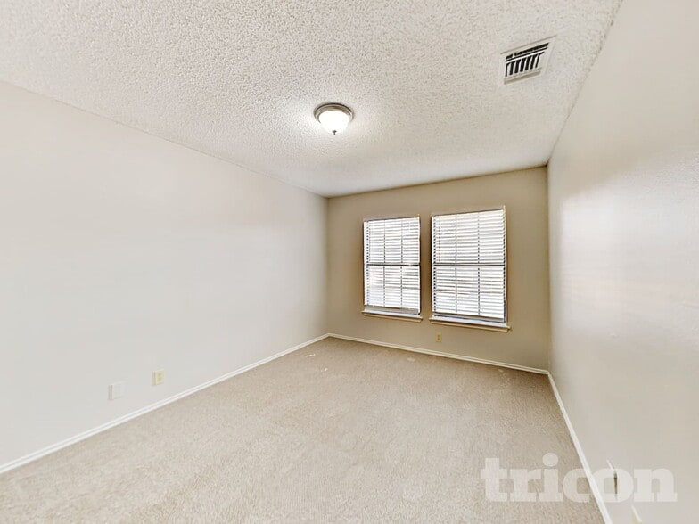 Building Photo - 7947 Flower Trail