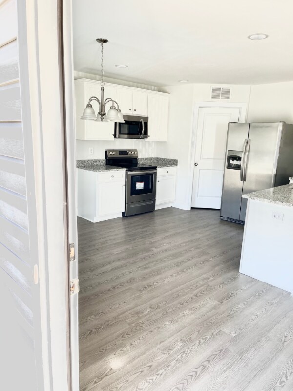 Building Photo - 710 Irene Ave