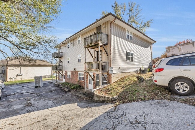 Building Photo - 9200 E 54th St