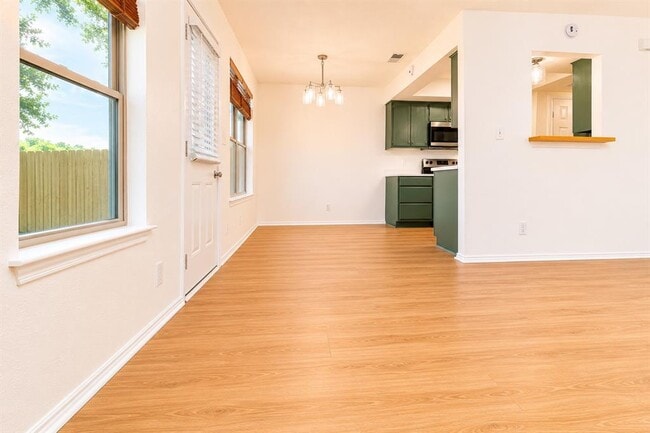 Building Photo - 8807 Springmail Cir