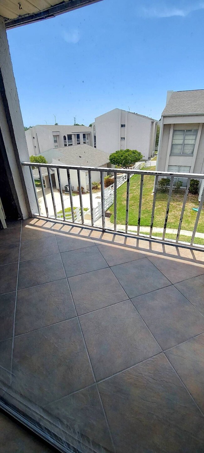 Building Photo - 2625 FL-590