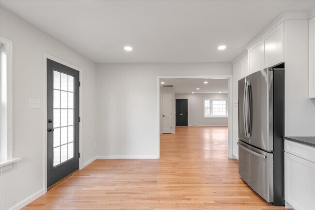 Building Photo - 2910 Fendall Ave